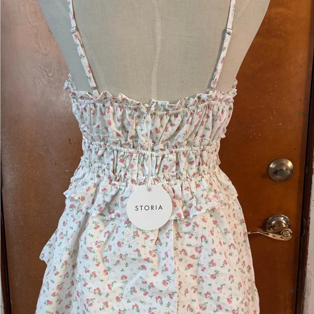 NWT Spring & Summer maxi dress.  Tea length. Medium - Picture 3 of 6